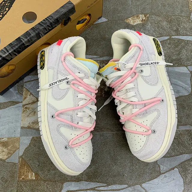 US8ACC yeezy5 The50350V2owSHOELACES