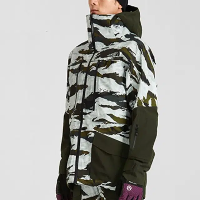 THE NORTH FACE SS23