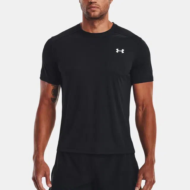 Under Armour T