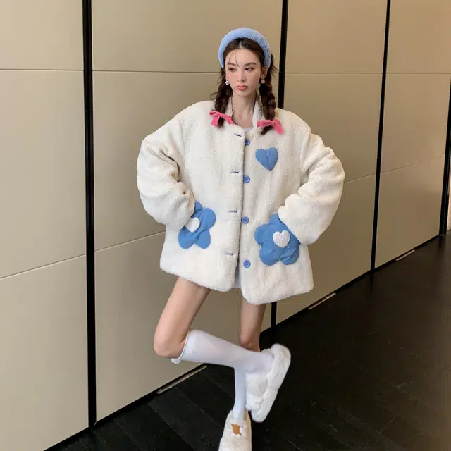 CLOUD SEASON