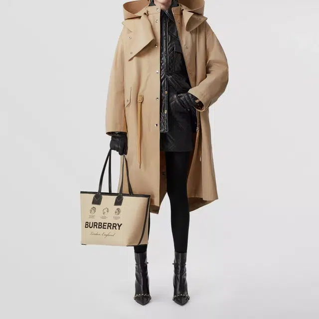 Burberry Tote