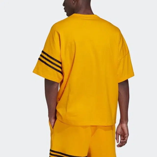 adidas originals adicolor Neuclassics T