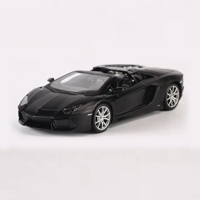 Maisto 124 Lamborghini Lamborghini LP 700-4 Roadster