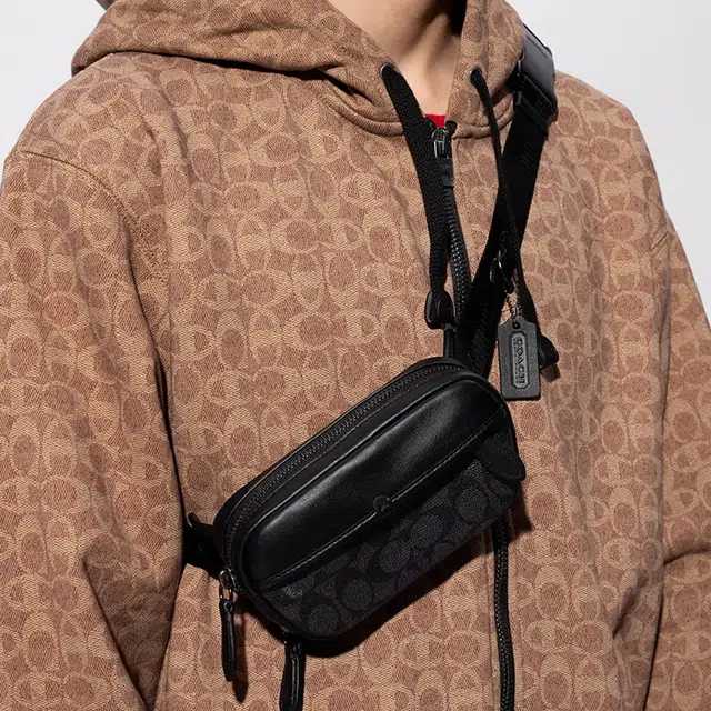 COACH Charter Sling
