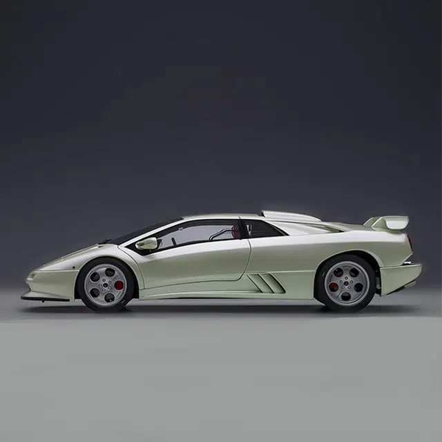 AUTOart 118 Lamborghini DIABLO SE30 JOTA