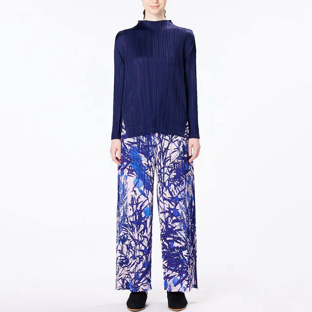 PLEATS PLEASE ISSEY MIYAKE SS23