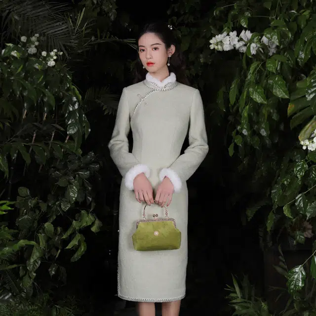 槿爷东方 皖青复古毛呢加厚旗袍 女款 奶绿色