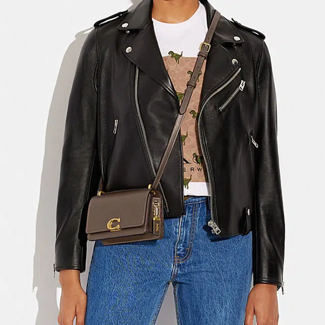 COACH Bandit 18