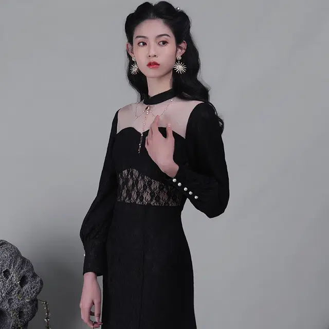 槿爷东方 拼接蕾丝鱼尾连衣裙 玄黑色