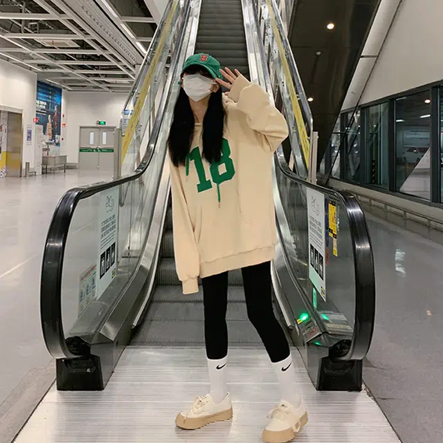 松本丧丧 纯色宽松连帽卫衣 女款 杏色