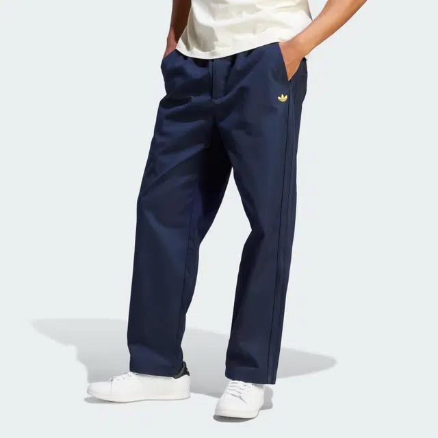 adidas originals Nice Chino Pants Logo