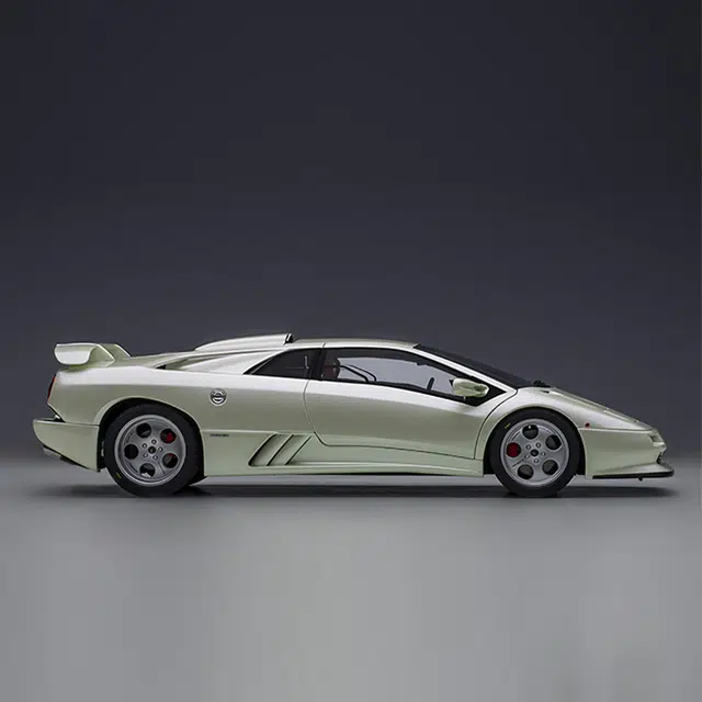 AUTOart 118 Lamborghini DIABLO SE30 JOTA