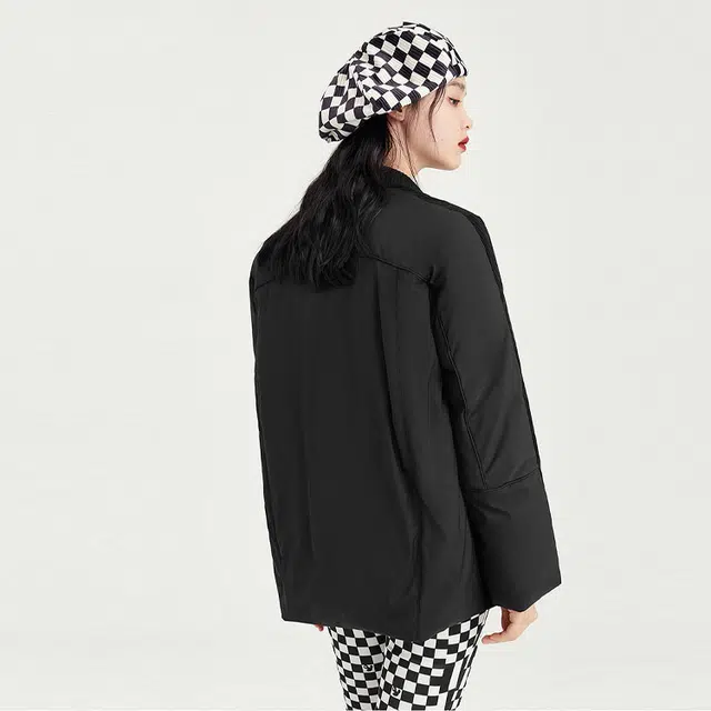 太平鸟女装 纯色西装领灯芯绒拼接羽绒服外套 女款 