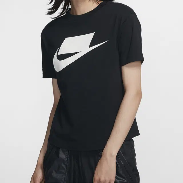 Nike T
