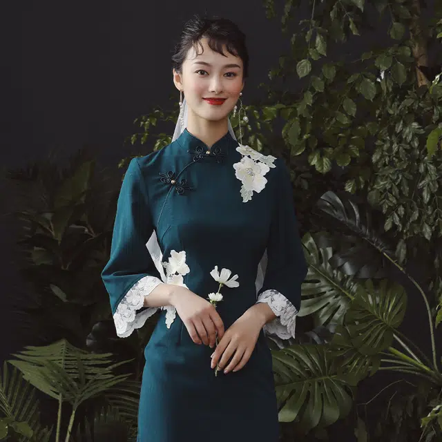 槿爷东方 大花刺绣蕾丝喇叭袖旗袍 女款 墨绿色