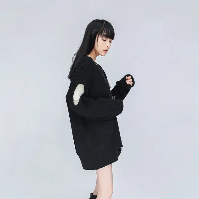 松本丧丧 纯色修身镂空落肩宽松针织衫 女款 黑色