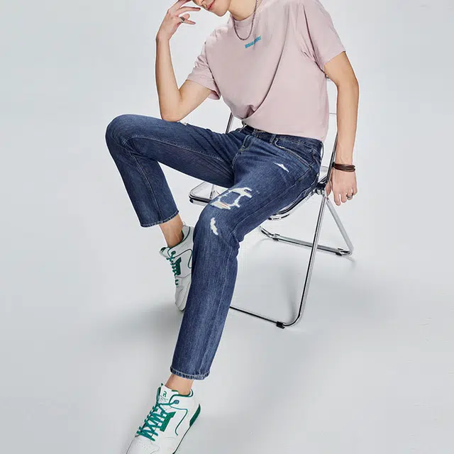 Lee