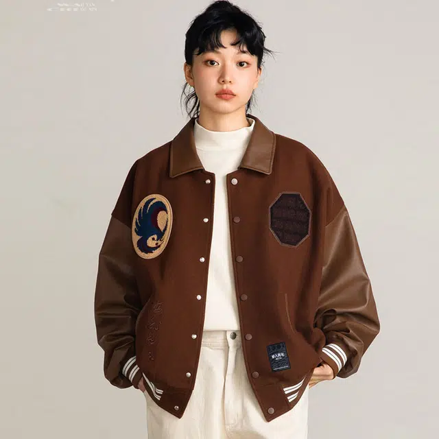 华人青年 动物印花拼色棒球服 男女同款 咖啡色