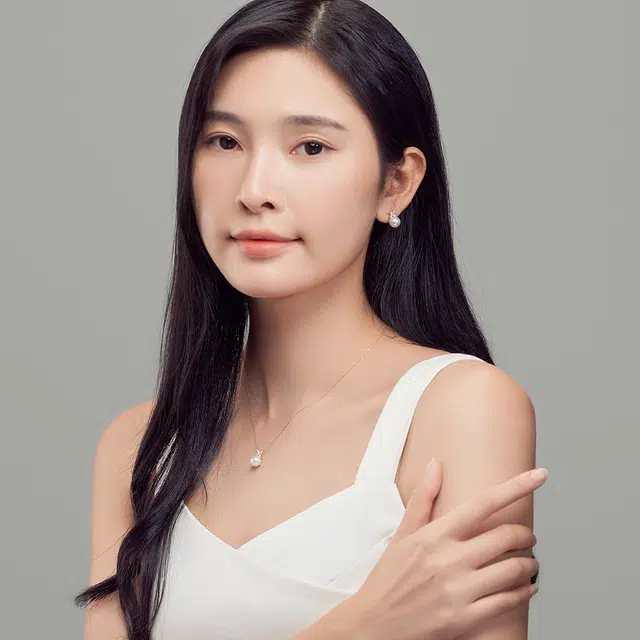 CLORIS YING 9kAkoya 8-8.5mm