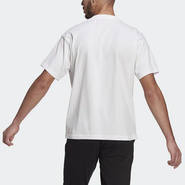 adidas Originals U Favs Q1 T-Shirt