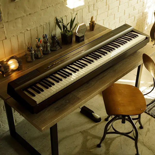 YAMAHA P225 P