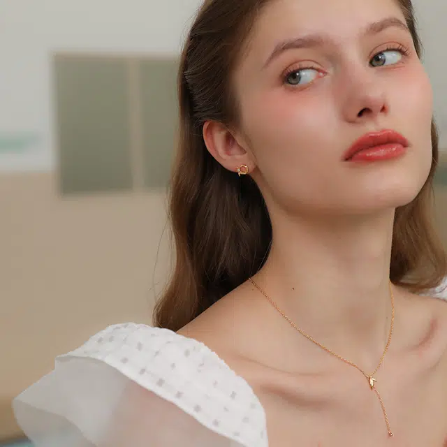 DAISY BEAUTY