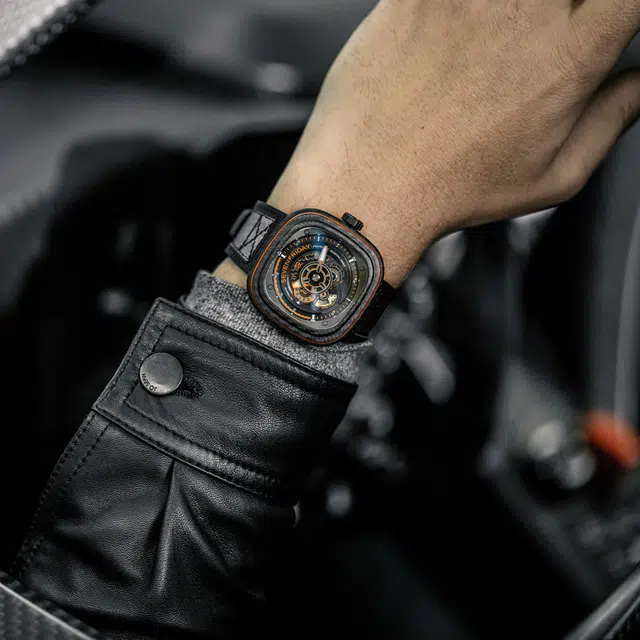 SEVENFRIDAY P 100 47.6mm P3C09