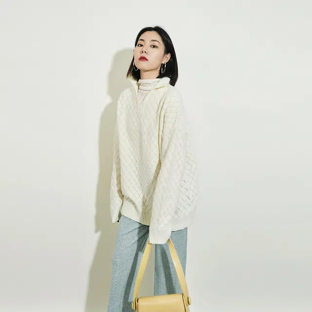 美洋 纯色半高领长袖针织衫 女款 米白