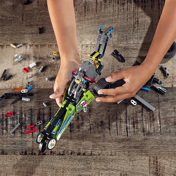 LEGO 42103