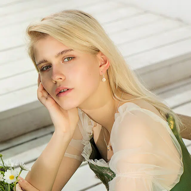 DAISY BEAUTY 925