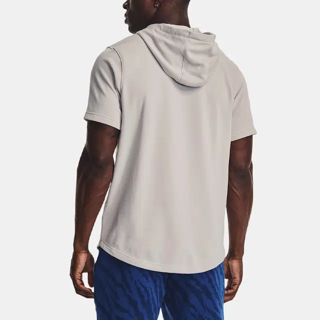 Under Armour T