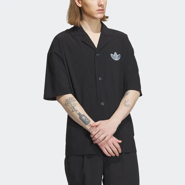 adidas originals Short Sleeve Shirt Logo