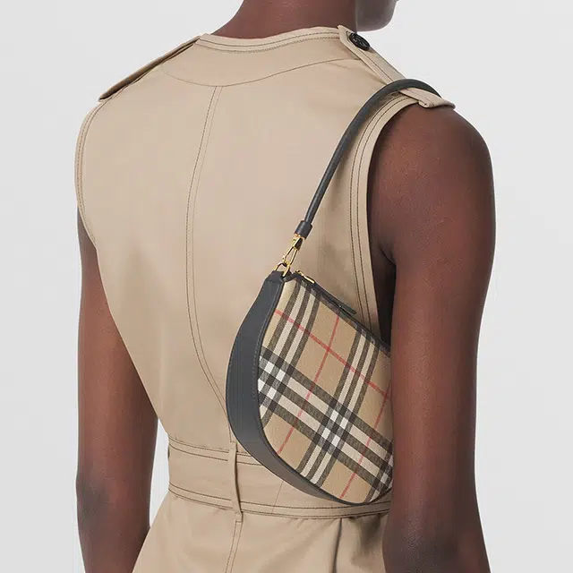 Burberry Olympia Vintag