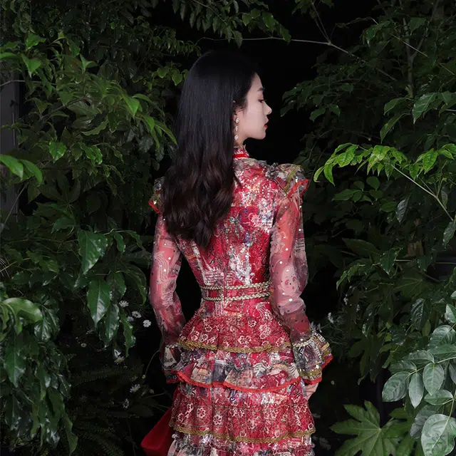 槿爷东方 凝红法式改良版长袖圆领合身长袖连衣裙 女款 红色