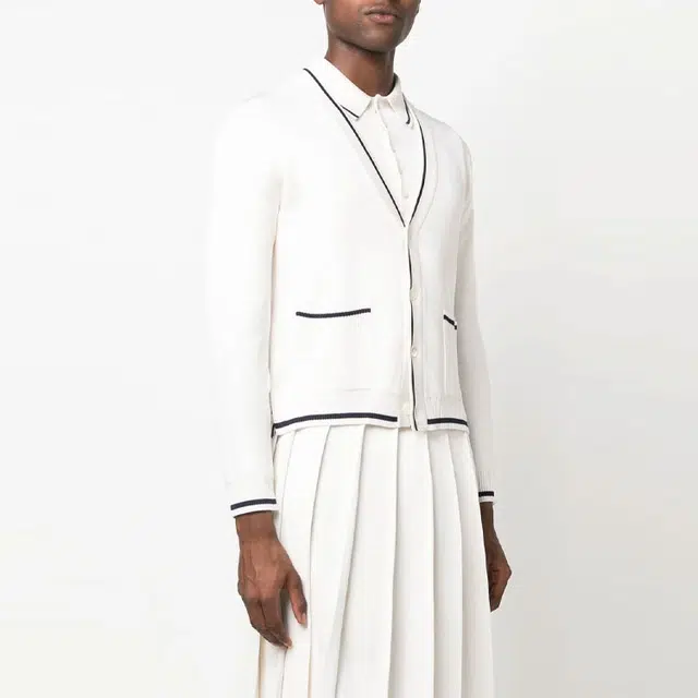 THOM BROWNE V