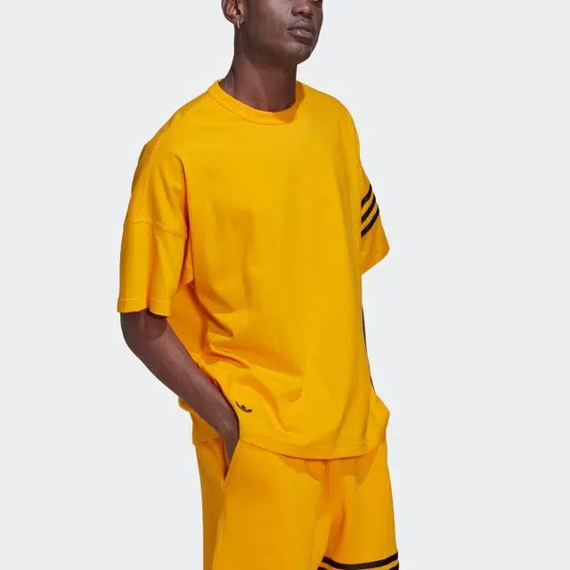 adidas originals adicolor Neuclassics T