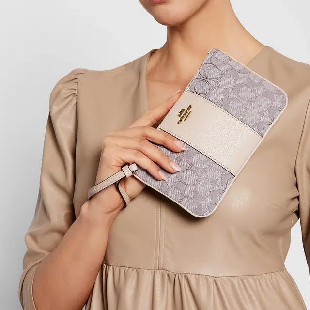 COACH Wristlet 19
