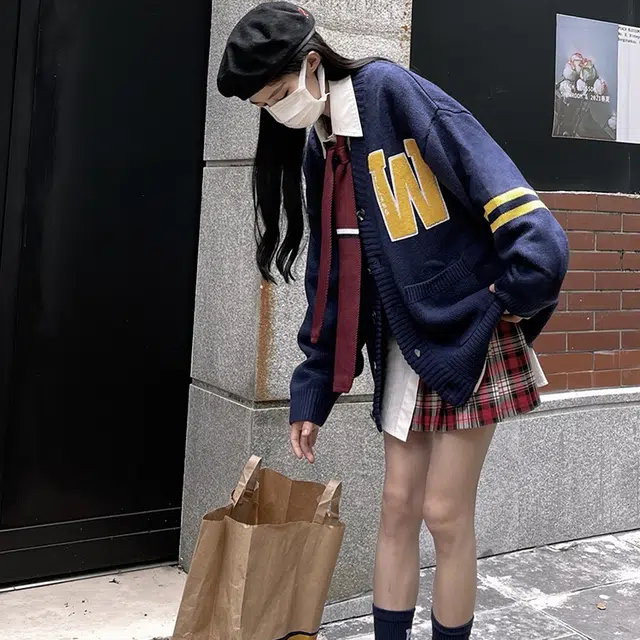松本丧丧 纯色单排扣针织长袖毛衣 女款 蓝色