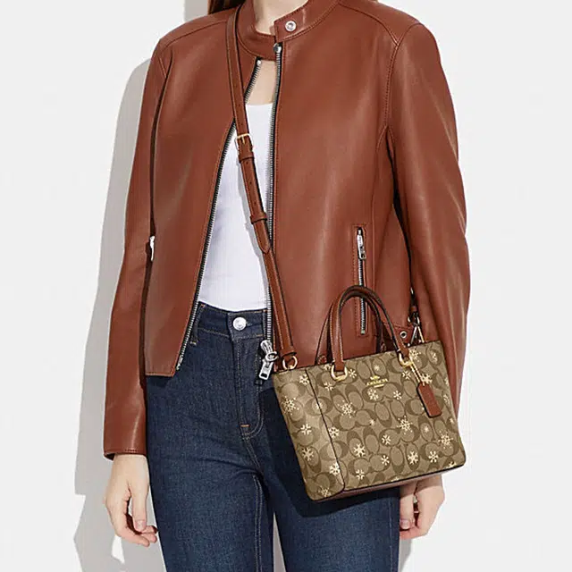 COACH Alice 21