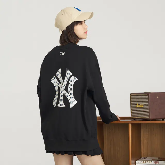 MLB