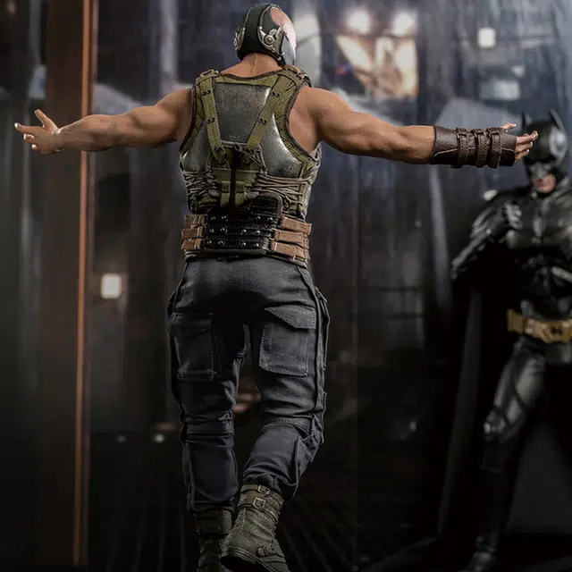 Hot Toys 16 31cm