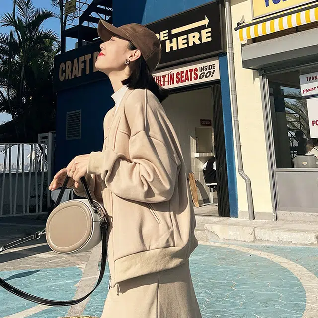 美洋 纯色连帽直筒休闲棒球服 女款
