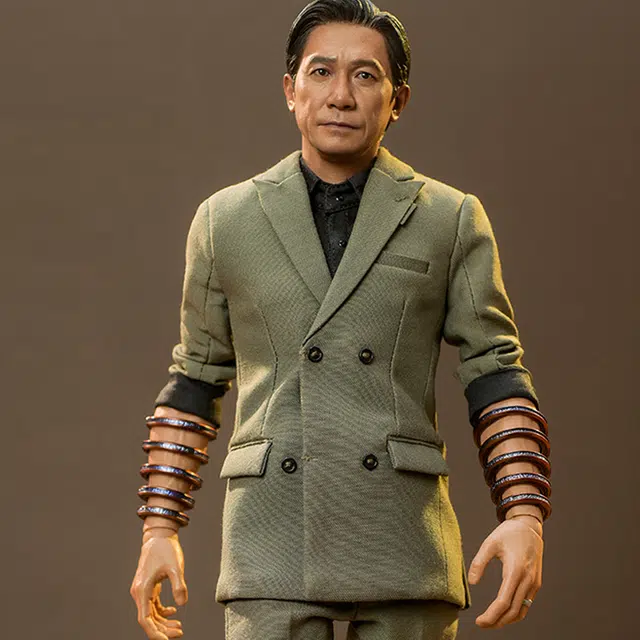 Hot Toys 28cm