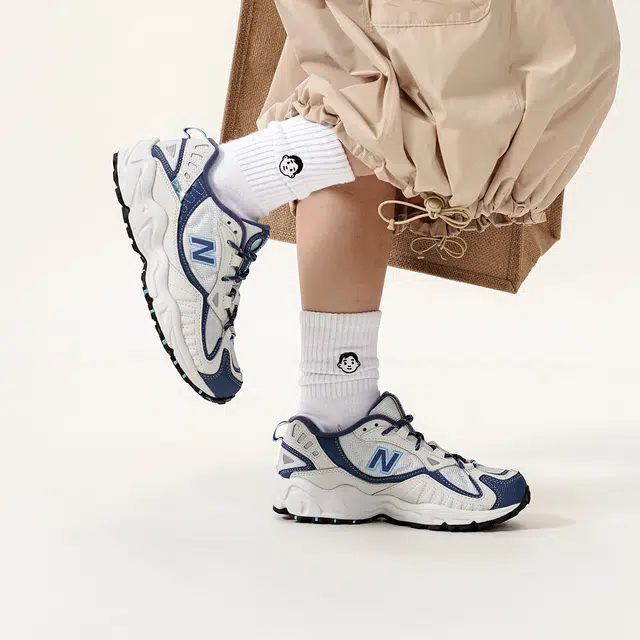 New Balance 703
