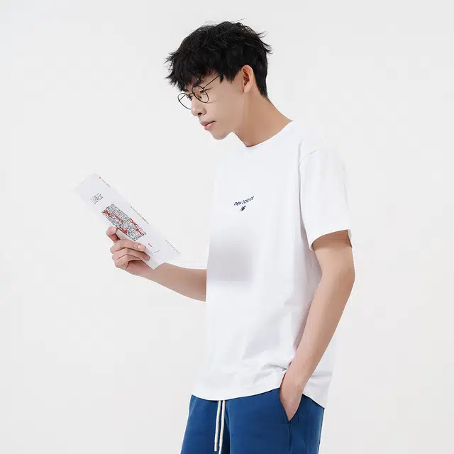 New Balance Logo T