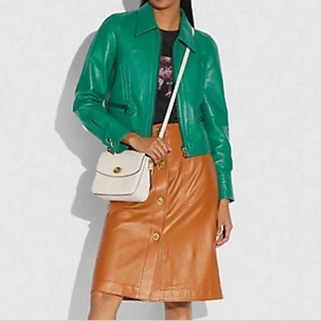 COACH Cassie 19 C