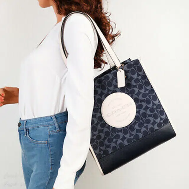 COACH Dempsey 30 ChambrayLogo Tote