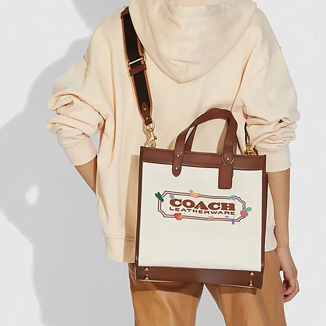 COACH Field 30 Tote