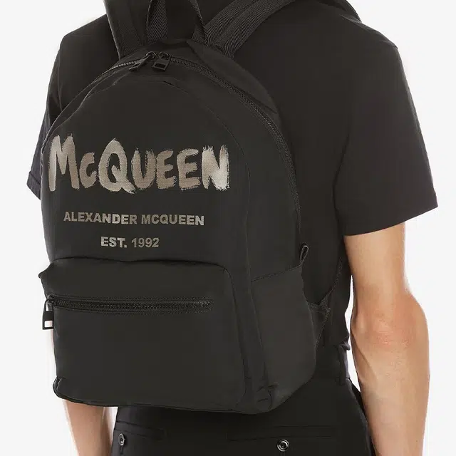 Alexander McQueen Metropolitan