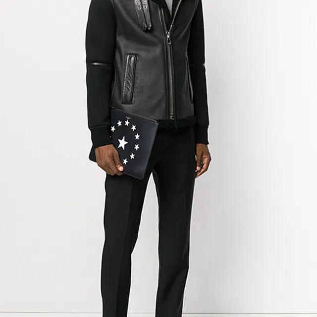 GIVENCHY